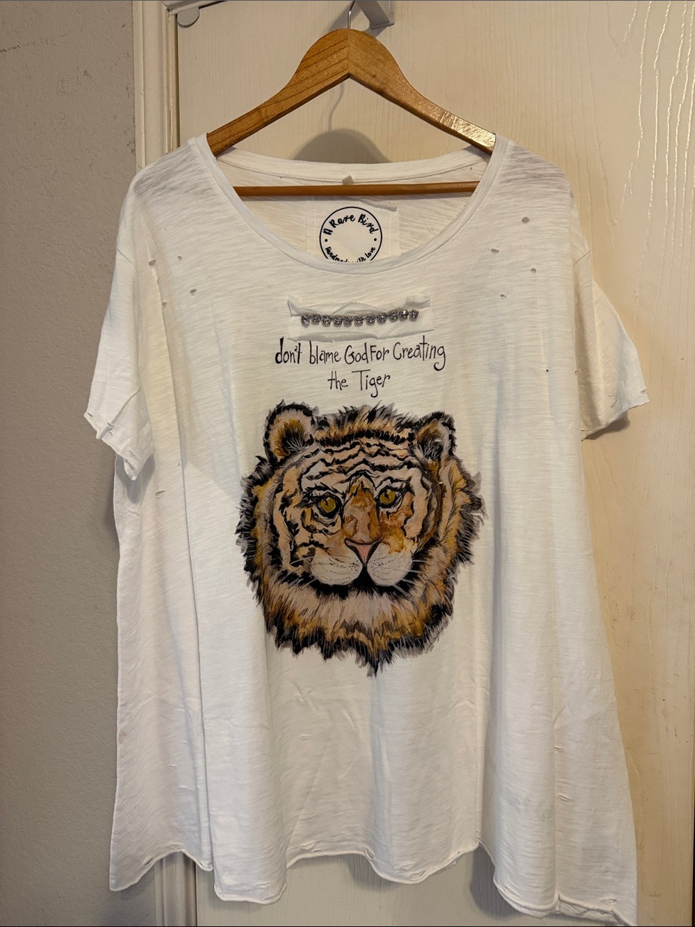 A rare bird White Tiger Graphic Tee with Embellishments NWOT